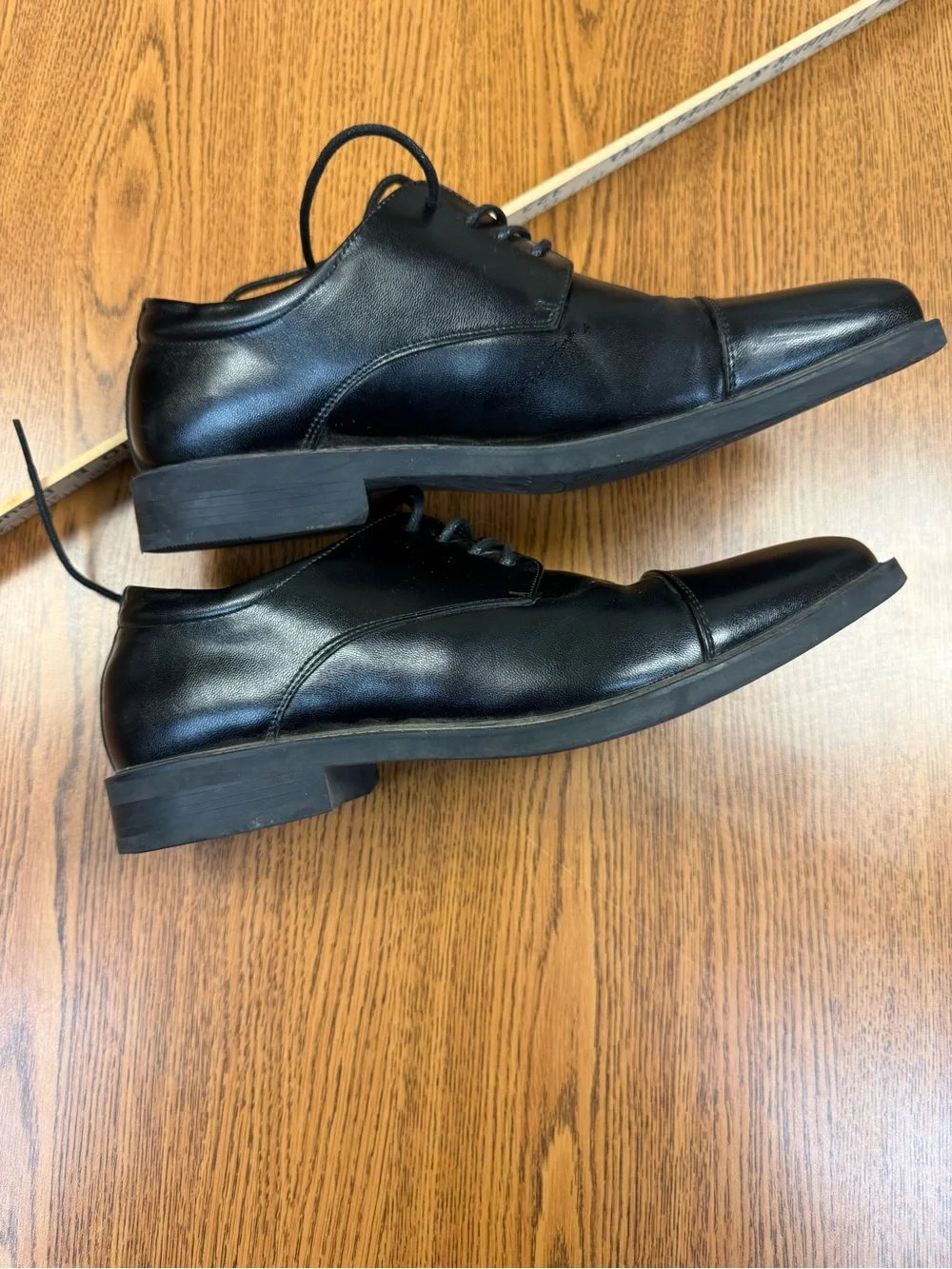 Apt. 9 Black Leather Cap-Toe Lace-Up Oxfords